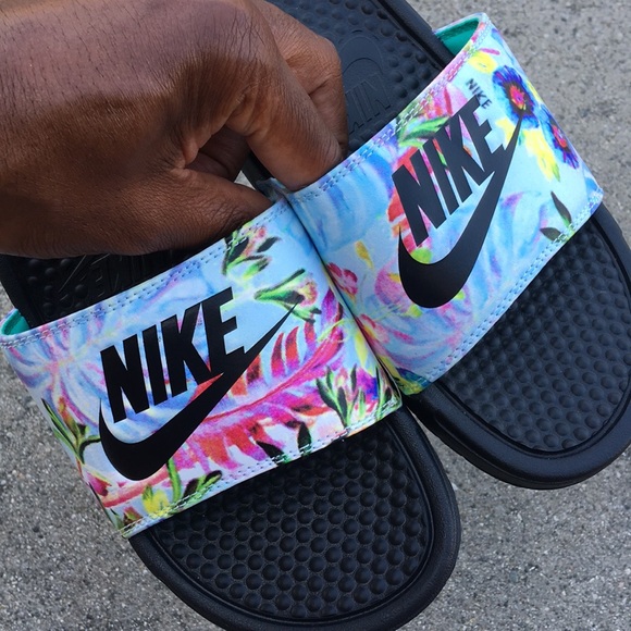 WMNS NIKE BENASSI SLIDES JUST DO IT JDI FLOWERS - Picture 2 of 6